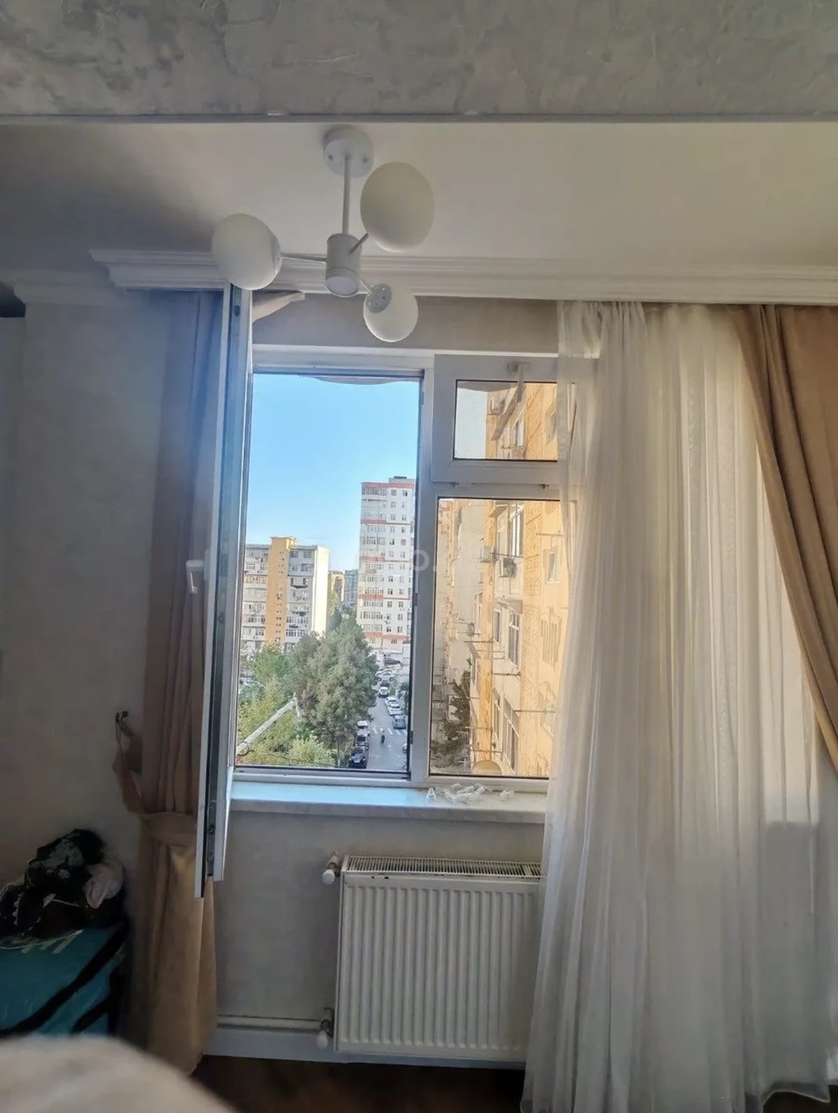 Kirayə 2 otaqlı mənzil İnşaatçılar metrosu yaxınlığında — Mənzil, Bakı (6)