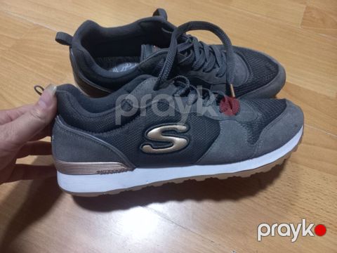 Skechers / ayaqqabısı eyaqbi sadece 2 defe geynilib — Digah