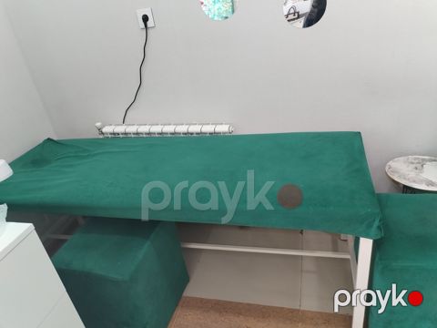 Tibbi çarpayı və puf — Bakı
