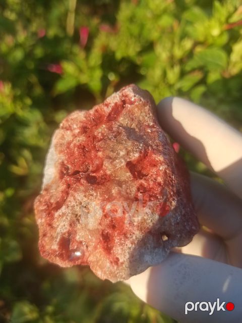 Təbii kolleksiya daşı – qırmızı-russet rəng keçidli, ağ-kvarsvari — Sumqayıt