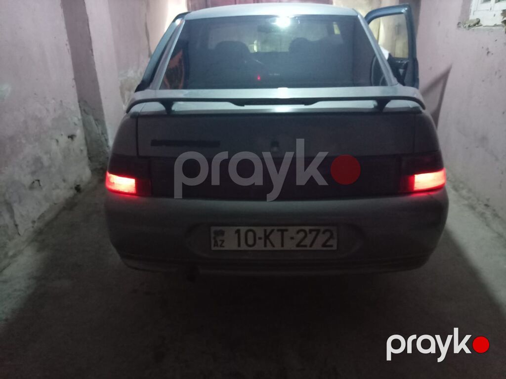 Avtomobil: Sedan, gümüşü rəng Nömrə: 10-KT-272 Xüsusiyyətlər: - Arxa — Avtomobillər, Bakı (3)