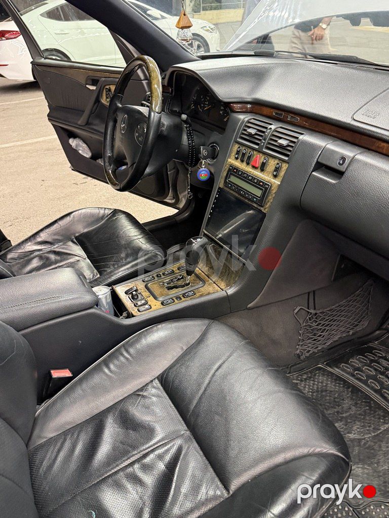 Mercedes E 220, 2.2 L, 1999 il, 578 000 km — Avtomobillər, Bakı (4)