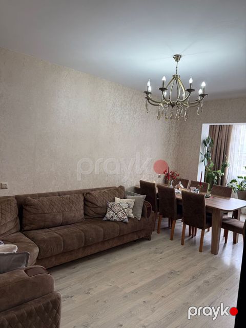 Satılır 3 otaqlı köhnə tikili 80 m² — Bakı