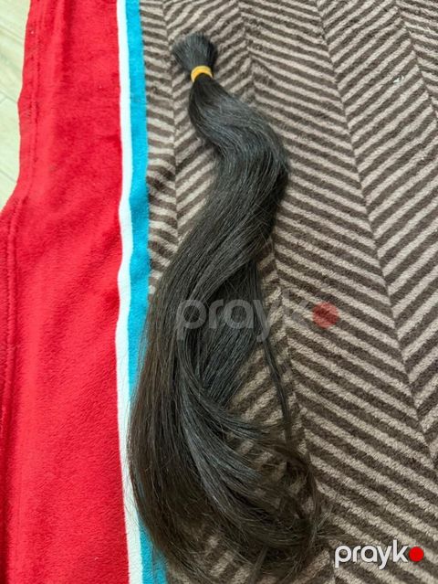 Tebii saç, bayasız, işlənməmiş. Uzunluq: 47sm. Çəki: 50qr. Yaxşı