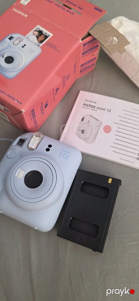 Fotoaparat İnstax mini 12 — Bakı