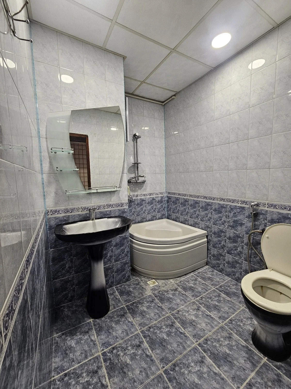 Kirayə 2 otaqlı mənzil Memar Əcəmi metrosu yaxınlığında — Mənzil, Bakı (6)