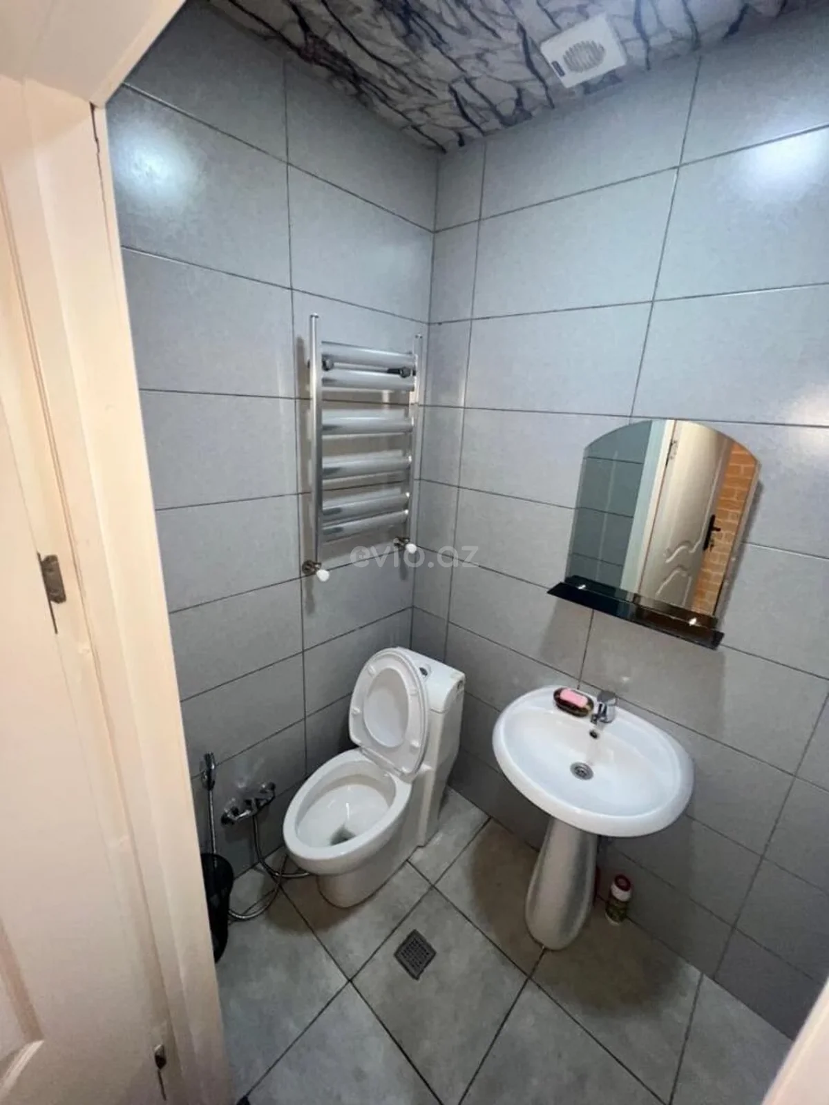 Kirayə 1 otaqlı mənzil Gənclik metrosu yaxınlığında — Mənzil, Bakı (9)