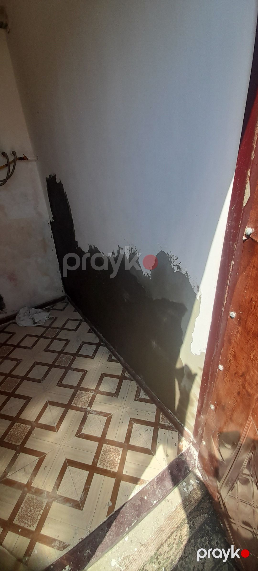 Aboy ve malyar ustasi — Divar kağızının yapışdırılması, Binə (15)