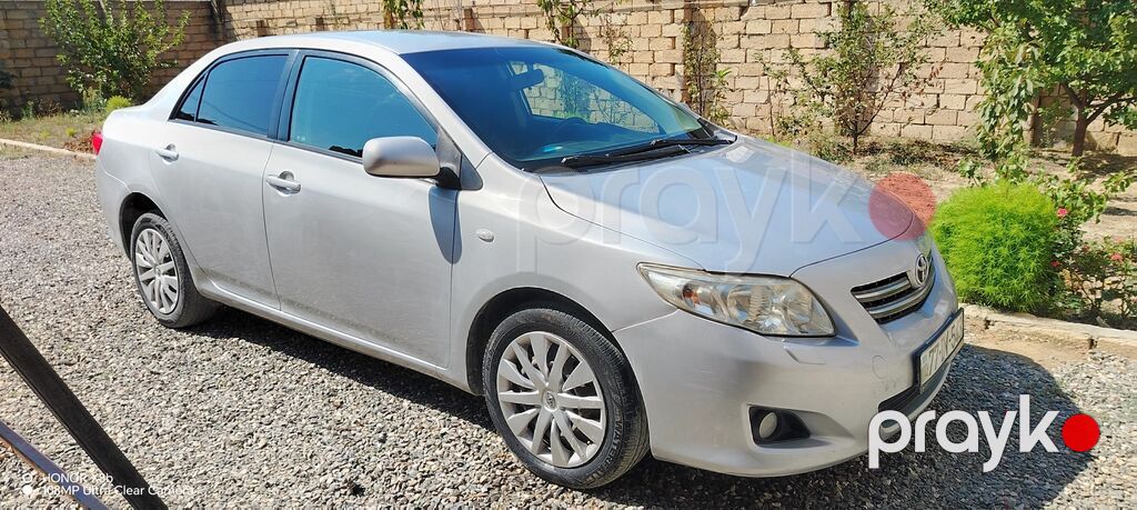 Toyota Corolla sedan - Kuzov: gümüş rəng, 4 qapı, 5 yerlik — Avtomobillər, Saray (2)