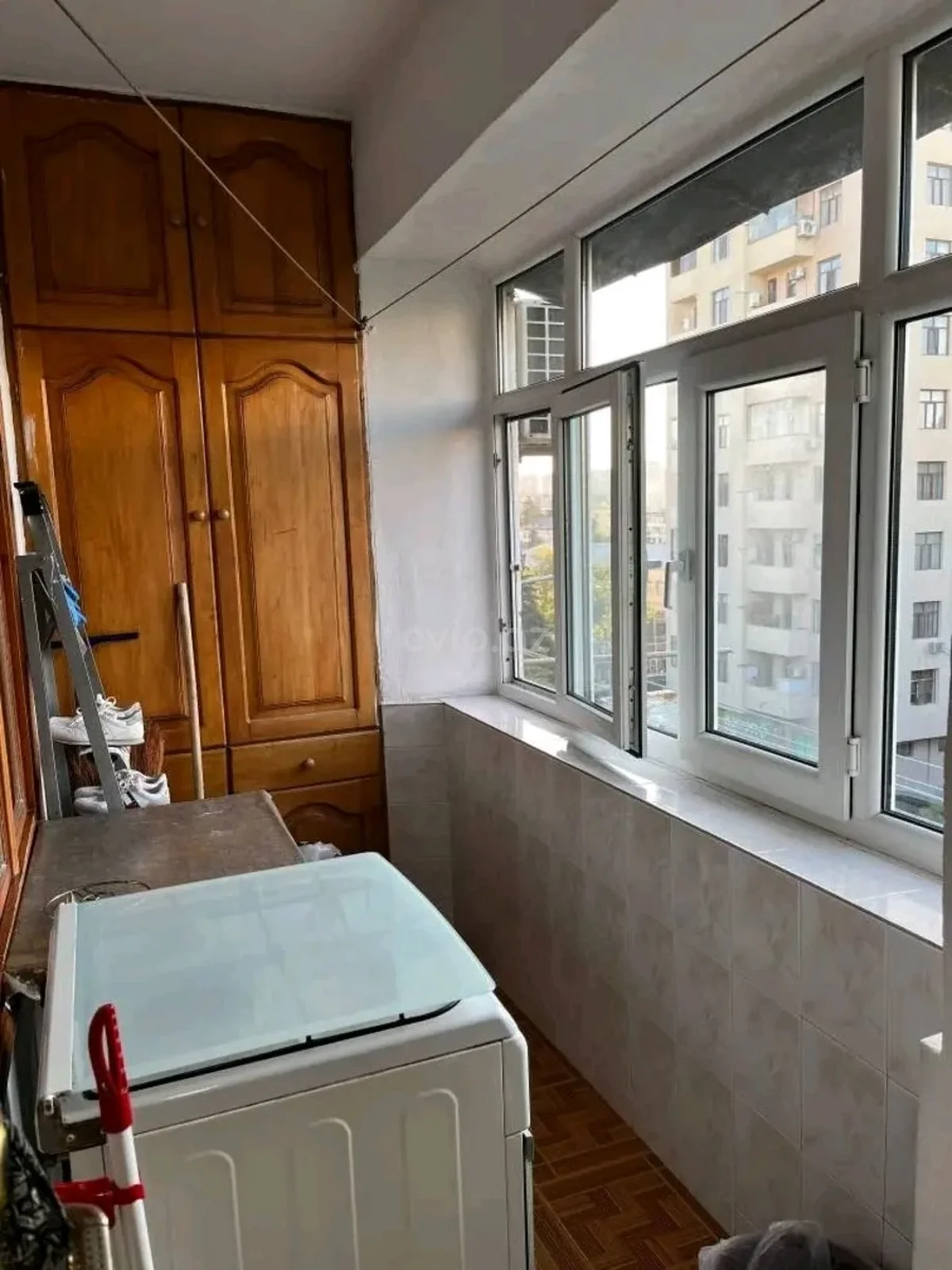 2 otaqlı orta təmirli mənzil satılır Bakıxanov qəsəbəsində — Mənzil, Bakı (8)