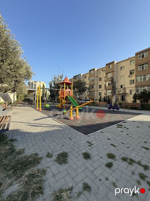 Satılır 1 otaqlı köhnə tikili 35 m² — Bakı