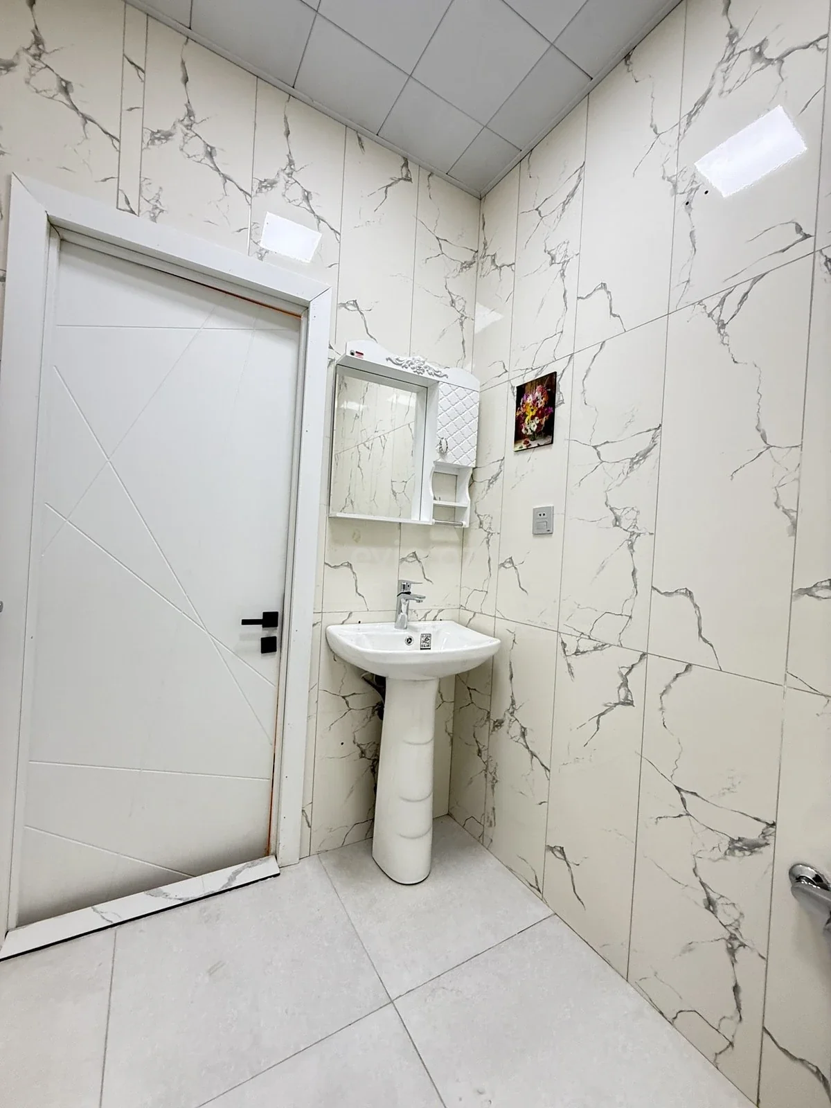 Kirayə 2 otaqlı mənzil 8 Noyabr metrosu yaxınlığında — Mənzil, Bakı (9)