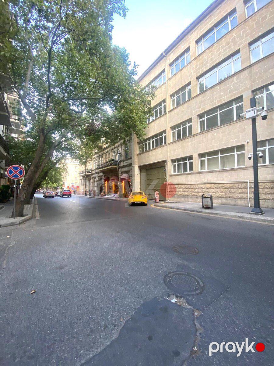 Satılır 2 otaqlı köhnə tikili 71 m² — Mənzil, Bakı (9)