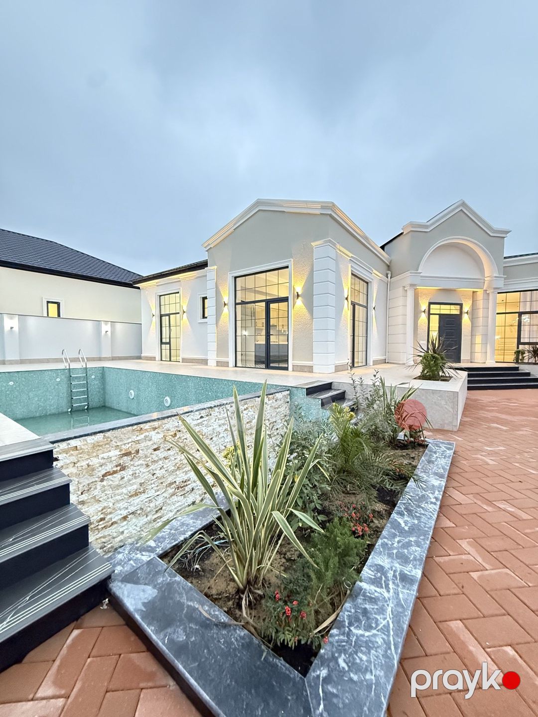 Satılır 5 otaqlı həyət evi/bağ evi 230 m² — Ev, villa, Bakı (2)