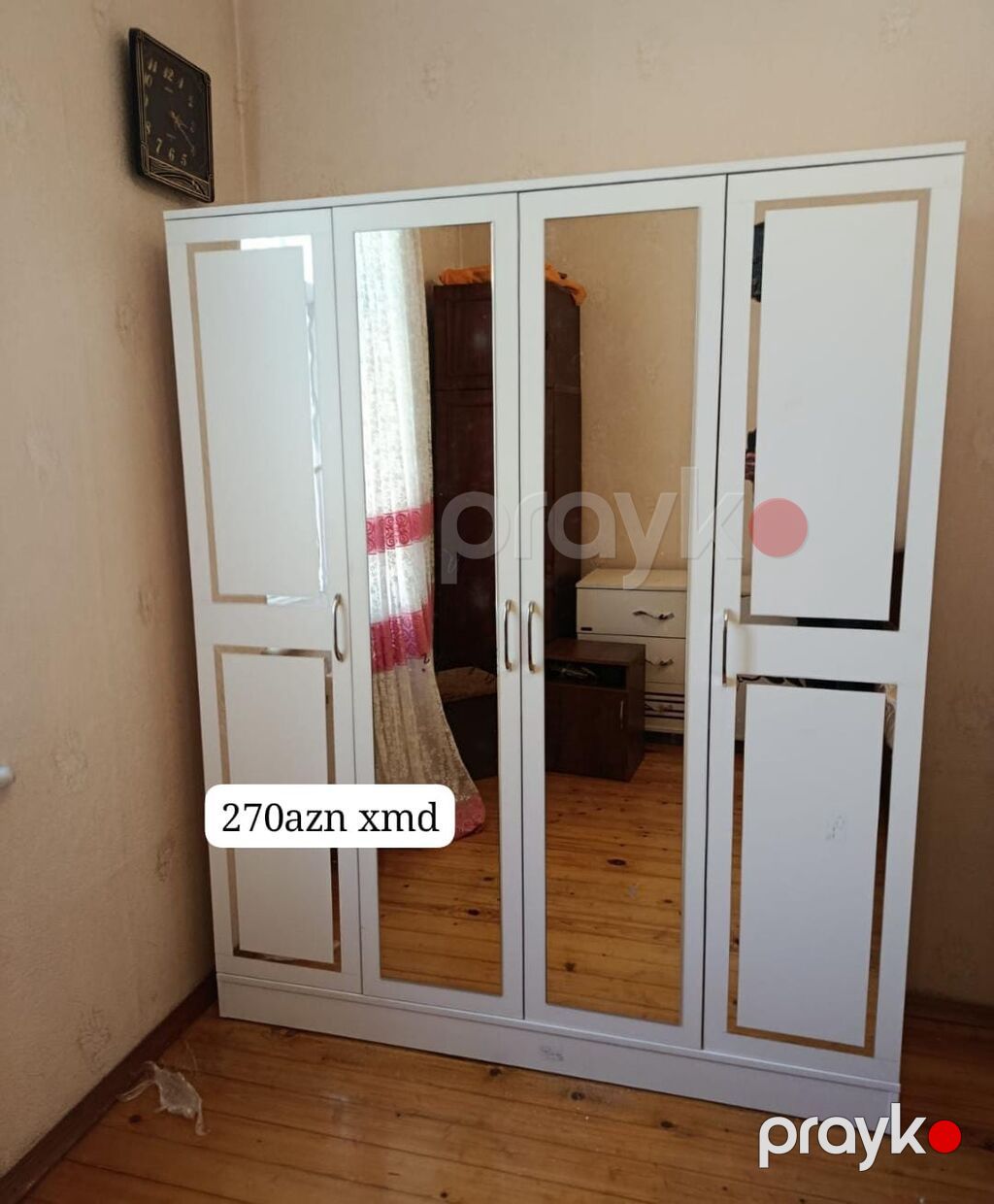 Ağ rəngdə 4 qapılı paltar şkafı. Orta hissədə 2 ədəd tam boy güzgü — Şkaflar, Bakı (2)