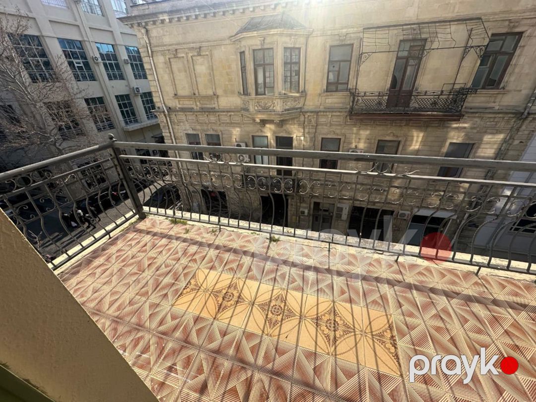 İcarəyə verilir 1 otaqlı köhnə tikili 60 m² — Mənzil, Bakı (9)