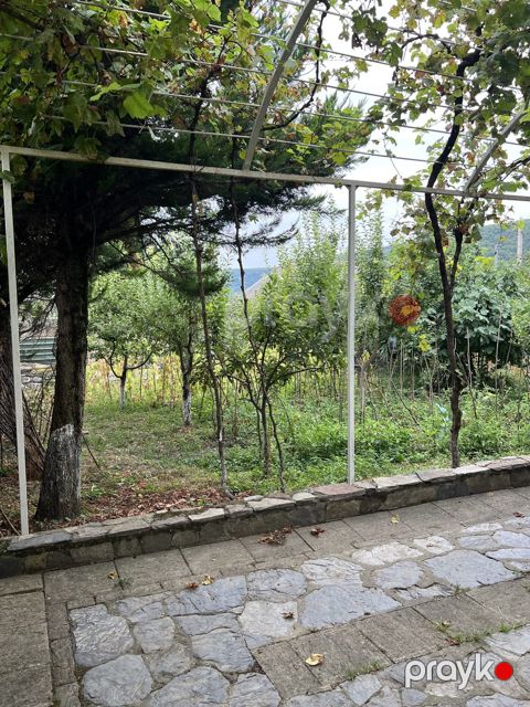 Satılır 7 otaqlı həyət evi/bağ evi 110 m² — Oğuz