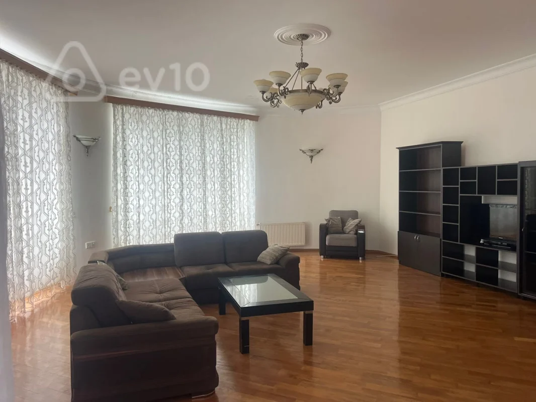 4 otaqlı mənzil, 210 m², Səməd Vurğun küçəsi — Mənzil, Bakı (2)