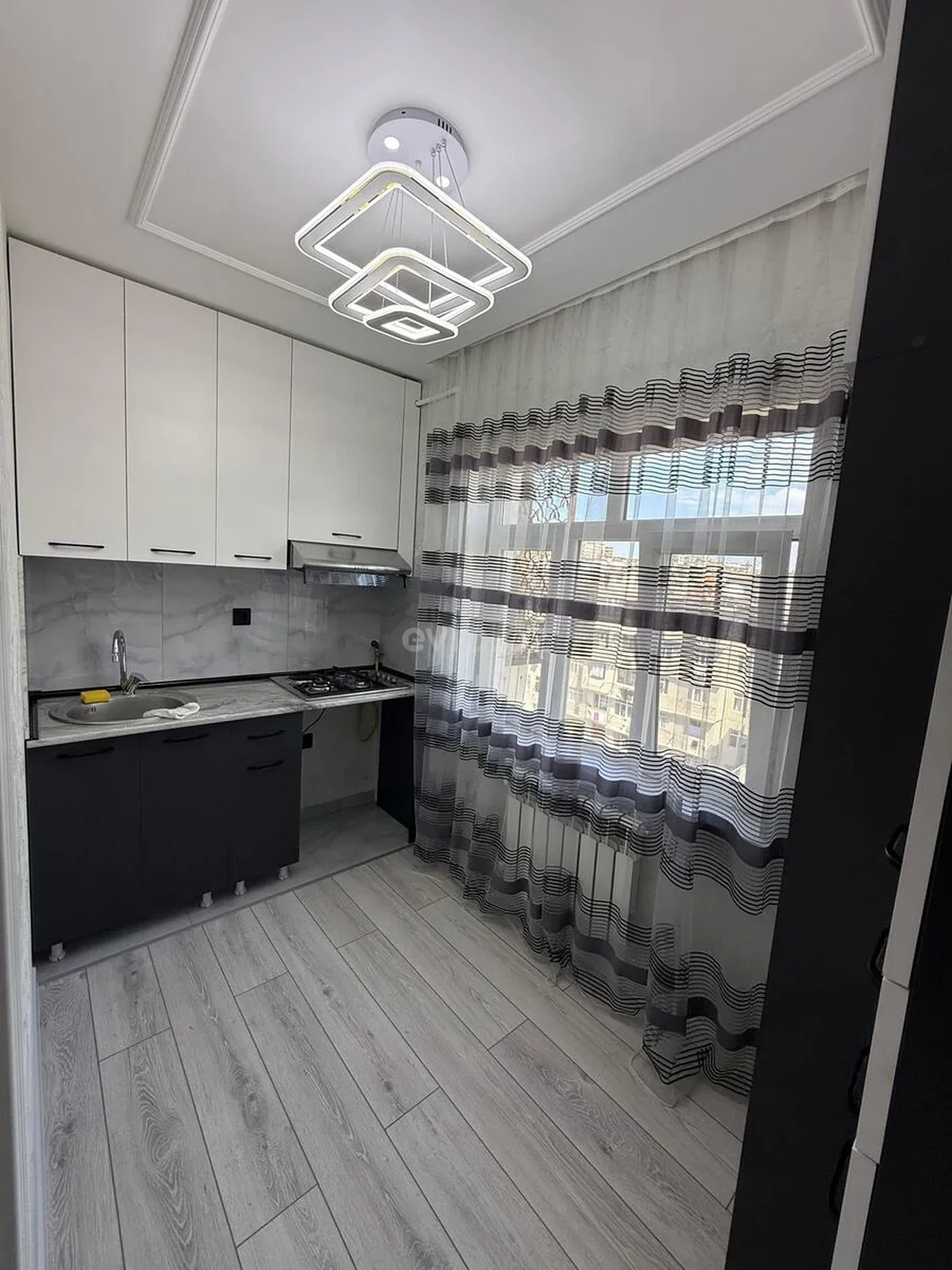2 otaqlı tam təmirli mənzil satılır Köhnə Günəşli qəsəbəsində — Mənzil, Bakı (4)