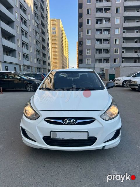Hyundai Accent, 1.4 L, 2013 il, 207 699 km — Bakı