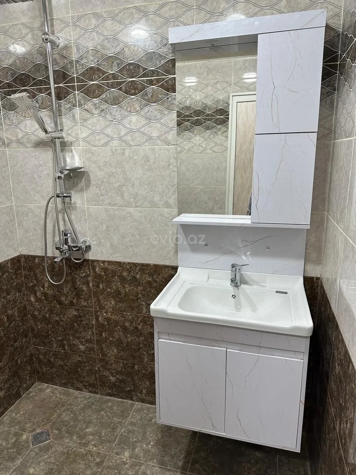 Kirayə 2 otaqlı mənzil Yeni Günəşli qəsəbəsində — Mənzil, Bakı (8)