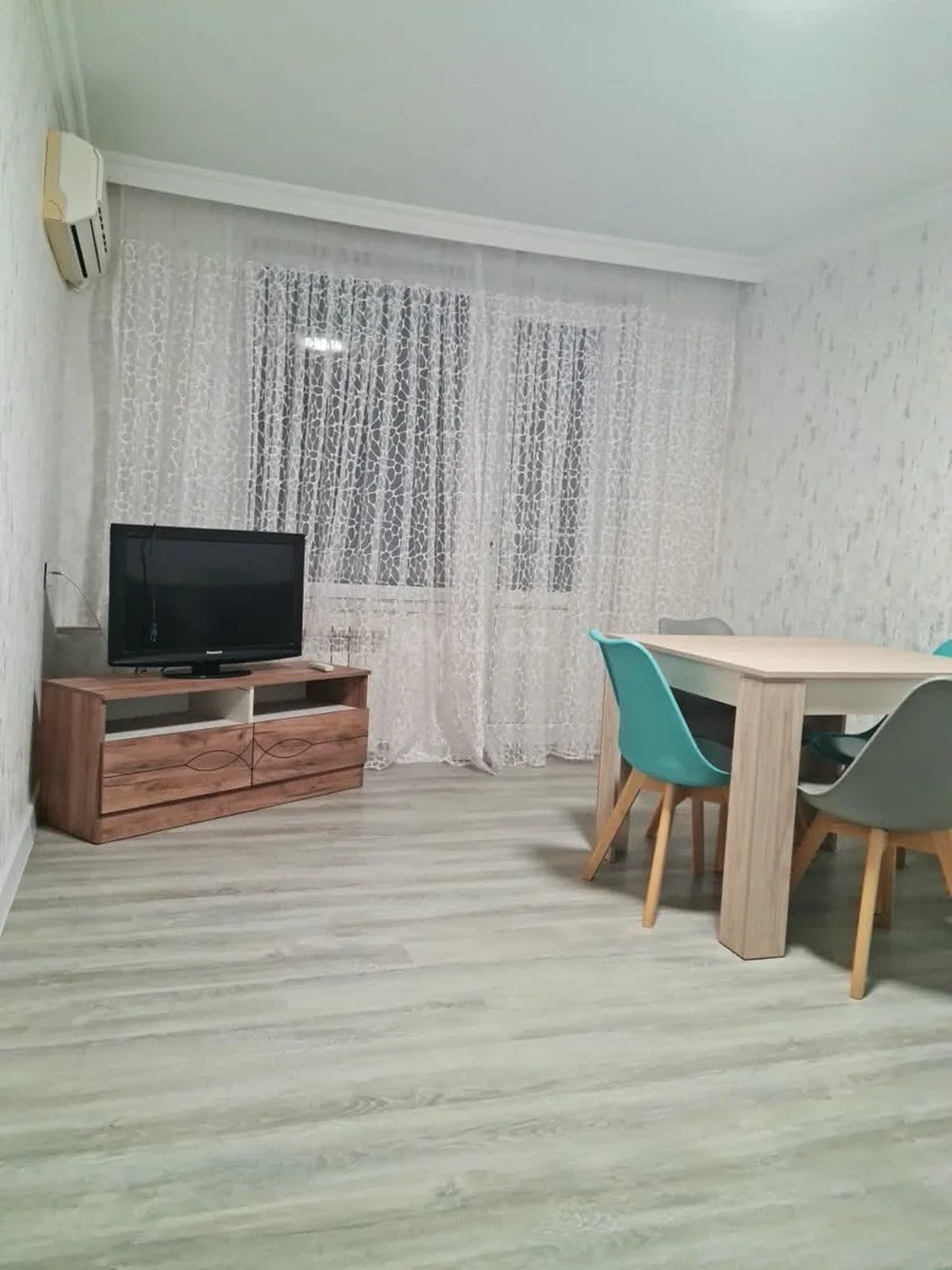 Kirayə 2 otaqlı mənzil Elmlər Akademiyası metrosu yaxınlığında — Mənzil, Bakı (3)