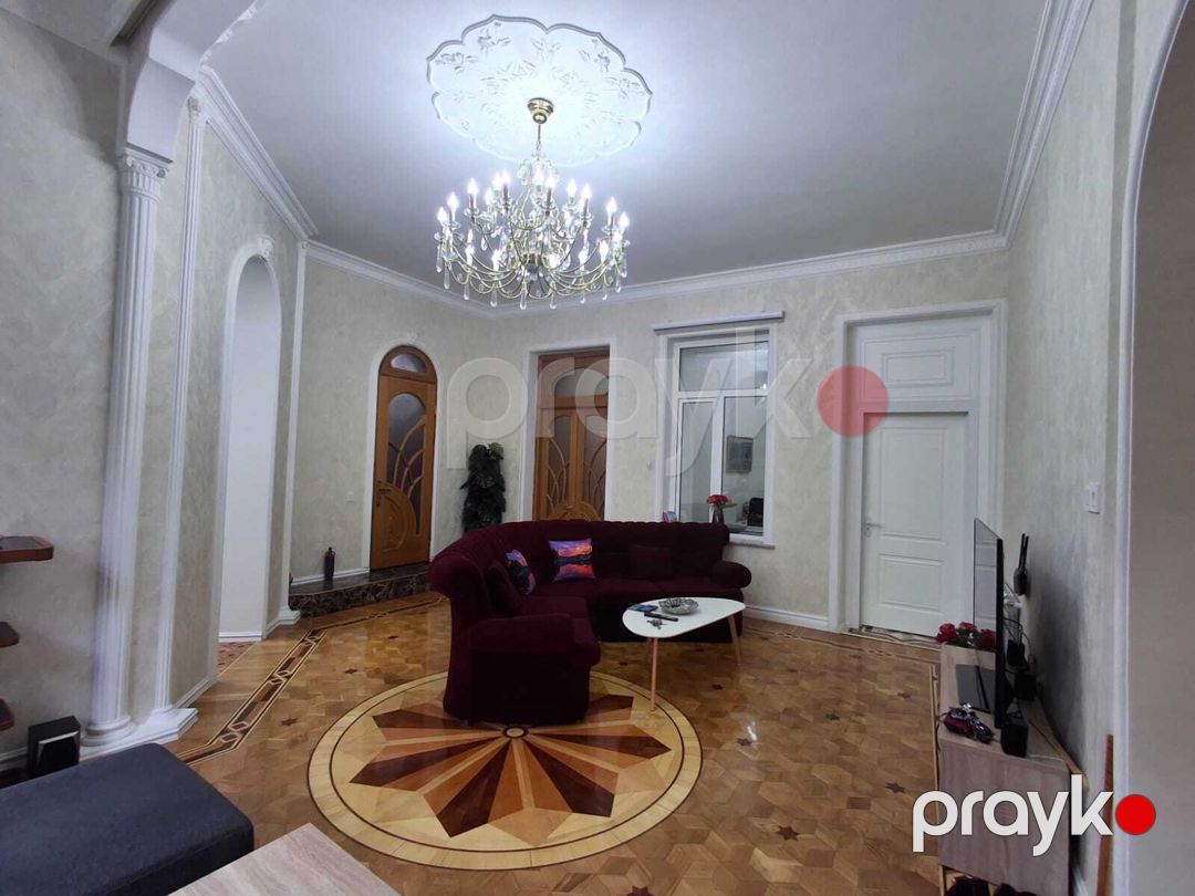 Satılır 5 otaqlı köhnə tikili 150 m² — Mənzil, Bakı (2)