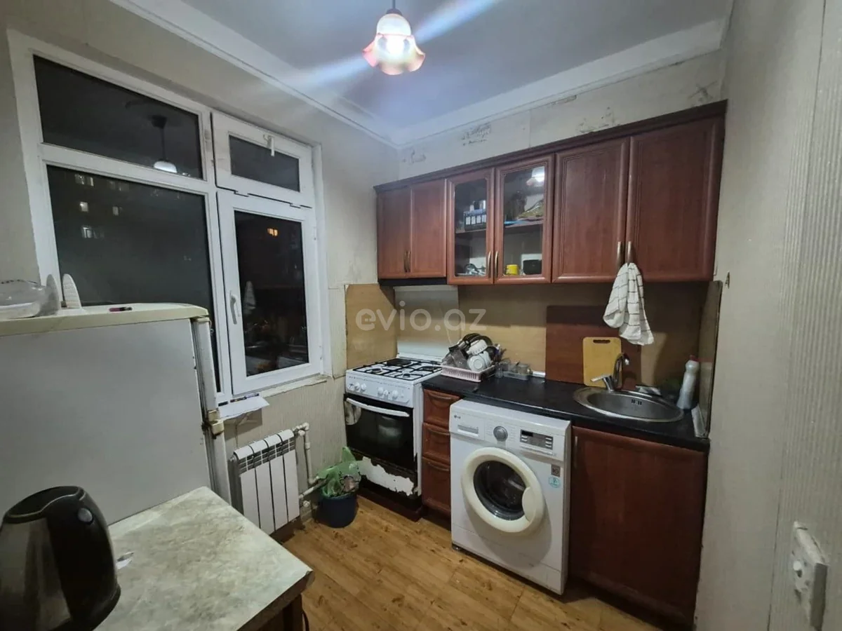 2 otaqlı orta təmirli mənzil satılır Bakıxanov qəsəbəsində — Mənzil, Bakı (5)