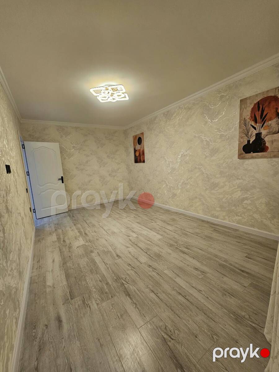 Satılır 2 otaqlı köhnə tikili 50 m² — Mənzil, Bakı (11)