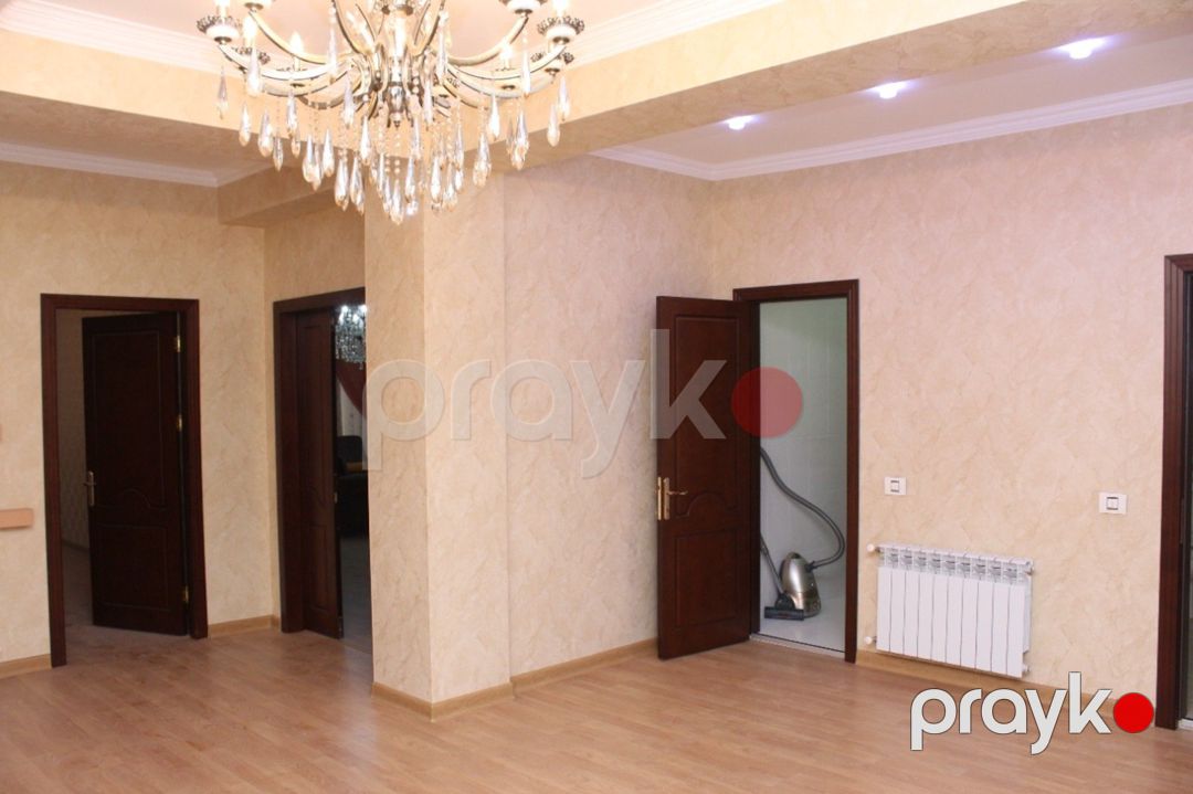 Satılır 4 otaqlı yeni tikili 216 m² — Mənzil, Bakı (9)