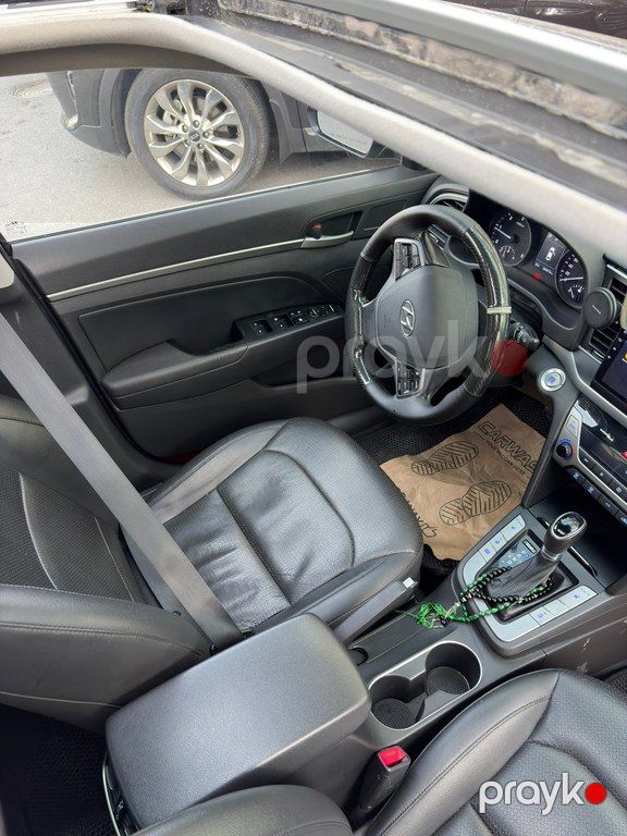 Hyundai Avante, 1.6 L, 2016 il, 245 000 km — Avtomobillər, Sumqayıt (10)