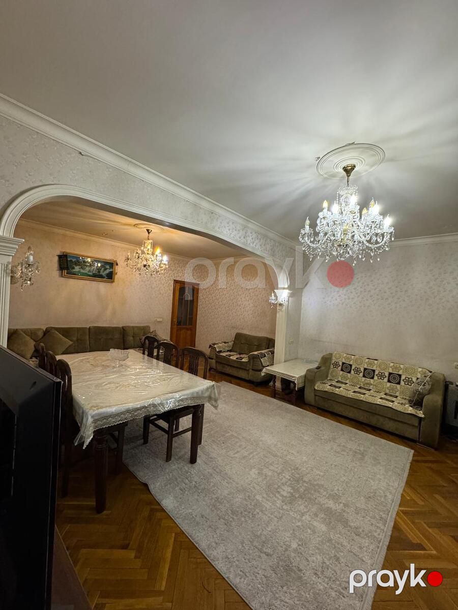Satılır 4 otaqlı köhnə tikili 110 m² — Mənzil, Bakı (2)