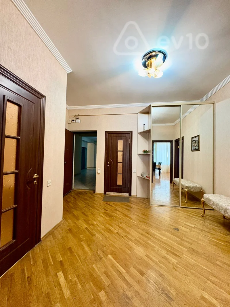 3 otaqlı mənzil, 105 m², İnşaatçılar prospekti — Mənzil, Bakı (8)