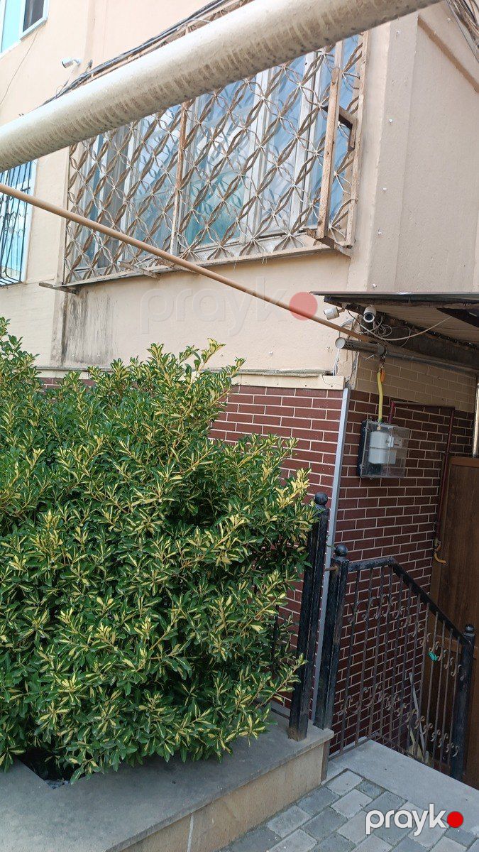 Satılır 3 otaqlı köhnə tikili 75 m² — Mənzil, Bakı (2)
