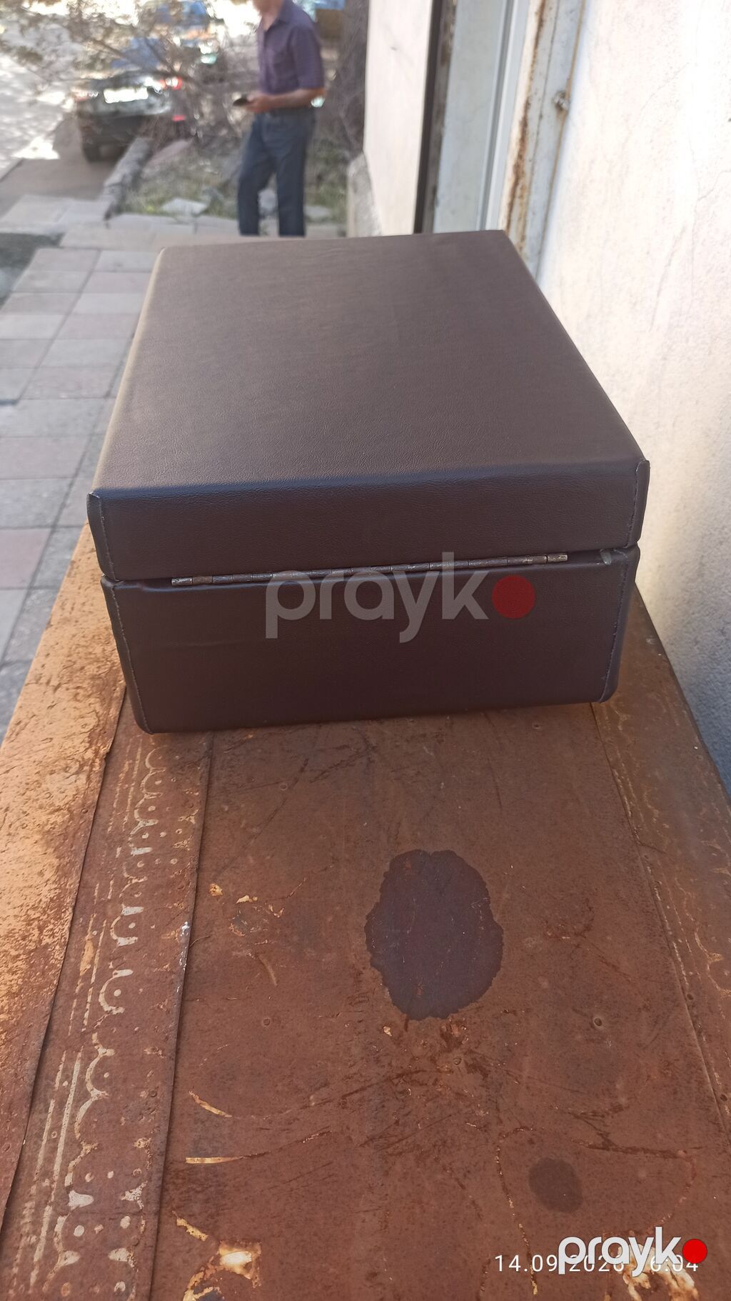 Portativ vintaj qrammofon satılır. Çamadan tipli korpusda hazırlanıb — Vinil proqreslər və aksesuarlar, Bakı (2)