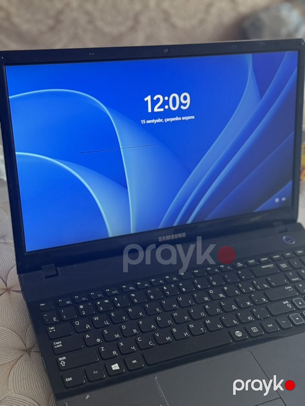 Samsung noutbuk - Ekran: təxminən 15.6" geniş ekranda HD panel, üst — Samsung, Naxçıvan (2)
