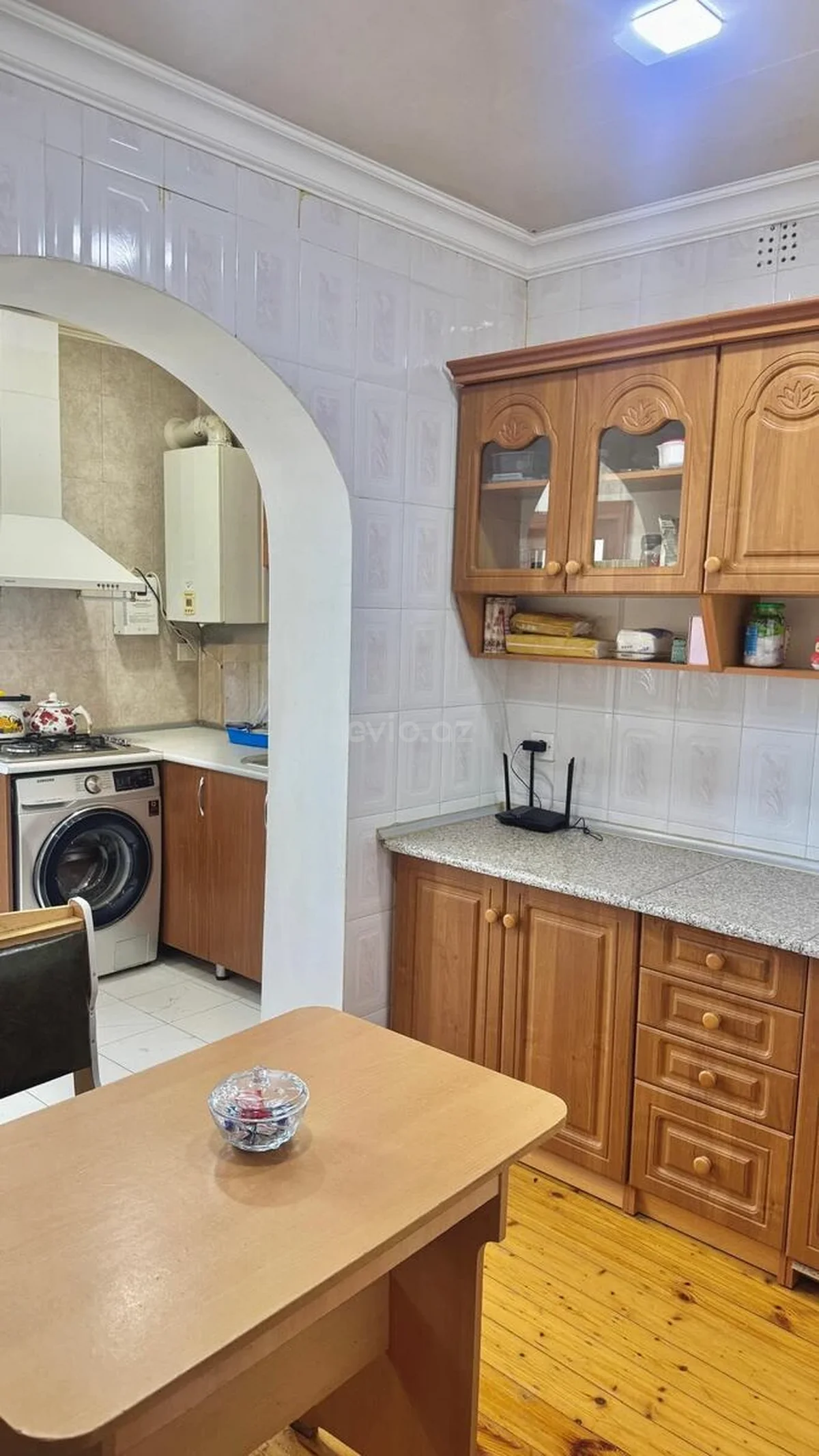Kirayə 3 otaqlı mənzil Xalqlar Dostluğu metrosu yaxınlığında — Mənzil, Bakı (4)