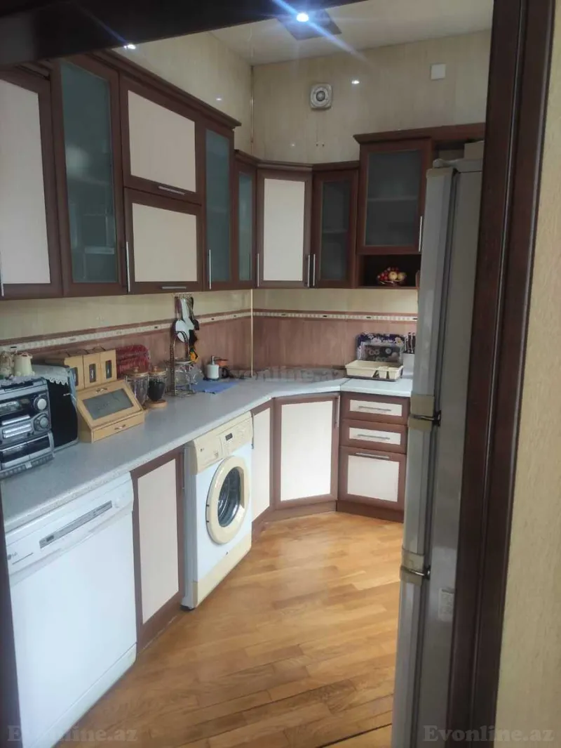 Kirayə verilir 3 otaqlı Mənzil Köhnə tikili 96 m² Bakı, Nəsimi r — Mənzil, Bakı (7)