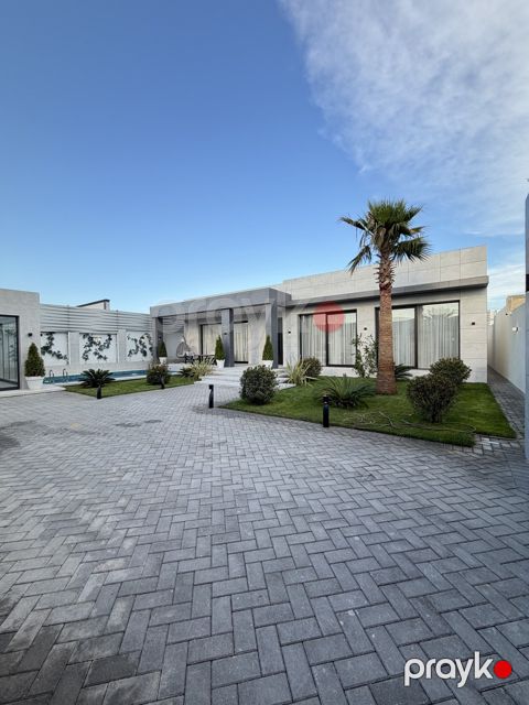 Satılır 5 otaqlı həyət evi/bağ evi 250 m² — Bakı