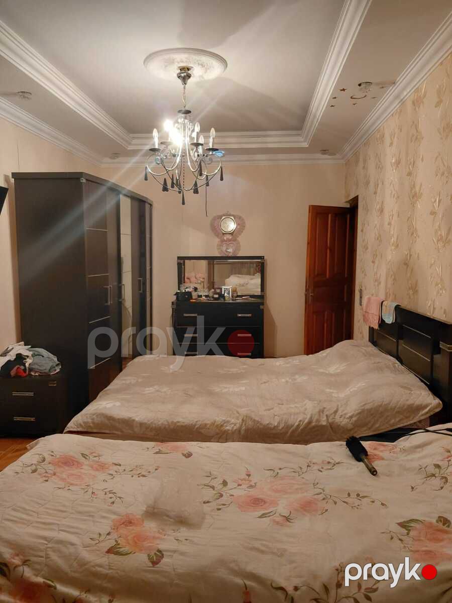 Satılır 4 otaqlı köhnə tikili 140 m² — Mənzil, Bakı (7)