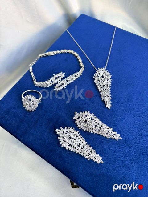 Bijuteriya dəsti 53928325 — Bakı