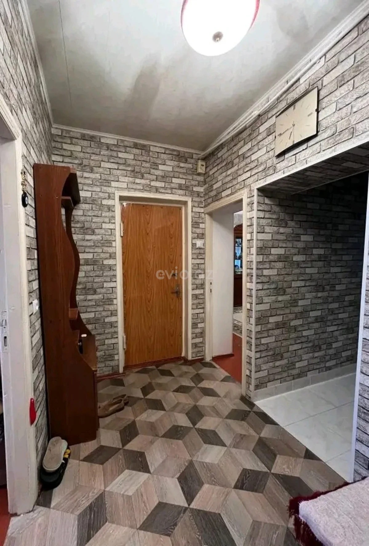 2 otaqlı orta təmirli mənzil satılır Bakıxanov qəsəbəsində — Mənzil, Bakı (10)