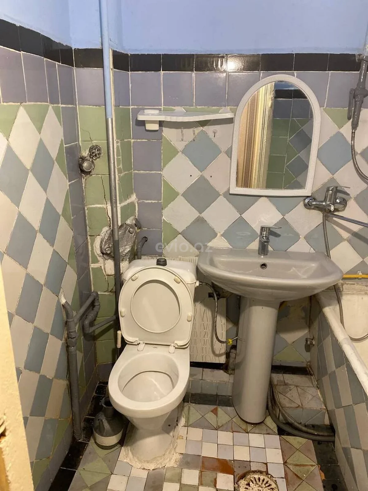 Kirayə 2 otaqlı mənzil Gənclik metrosu yaxınlığında — Mənzil, Bakı (9)