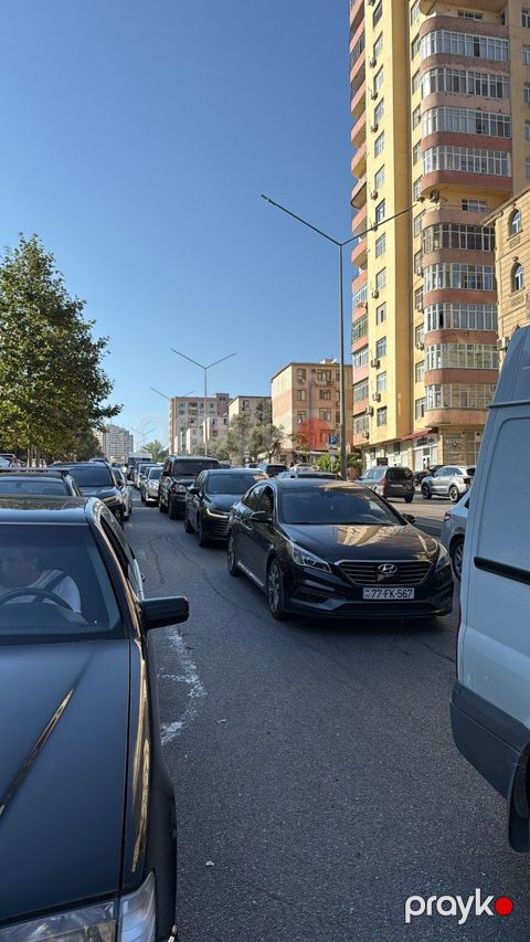 Satılır obyekt 40 m² — Bakı