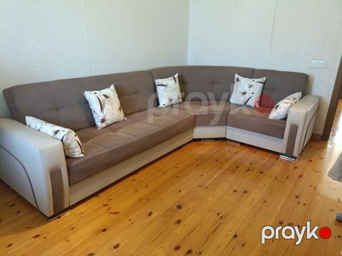 Künc divan, İşlənmiş — Bakı