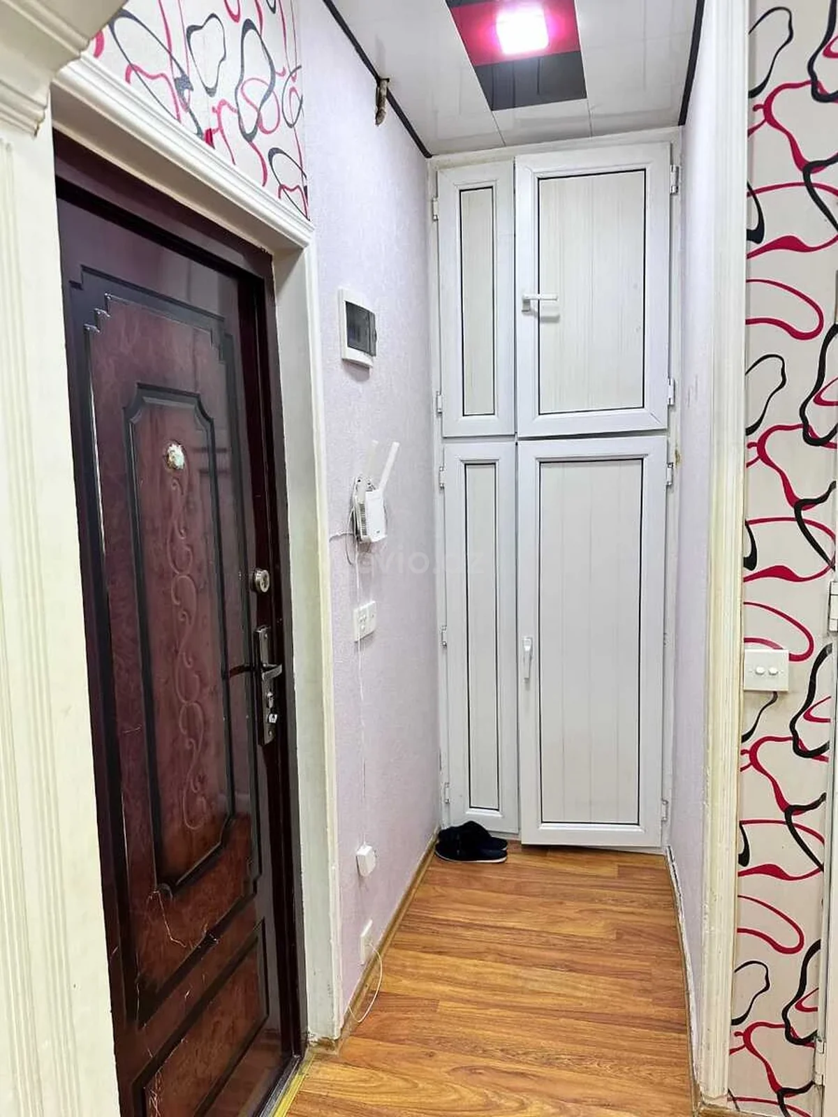 Kirayə 2 otaqlı mənzil 9-cu mikrorayonda — Mənzil, Bakı (7)