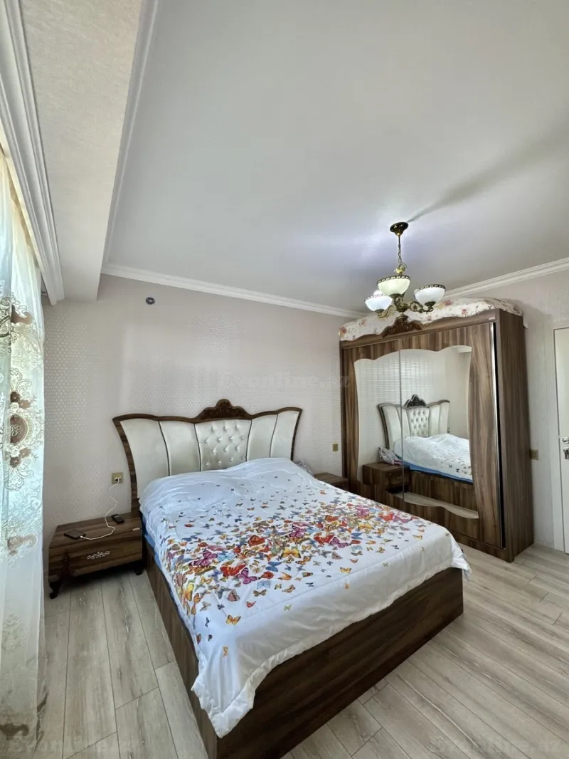 Satılır 4 otaqlı Mənzil Köhnə tikili 110 m² Bakı, Nizami r — Mənzil, Bakı (8)