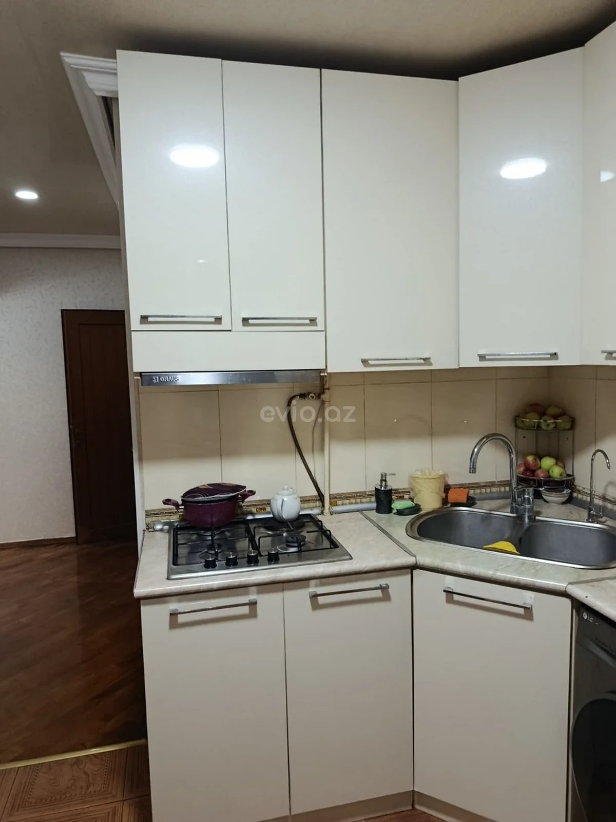 3 otaqlı tam təmirli mənzil satılır Bakıxanov qəsəbəsində — Mənzil, Bakı (8)
