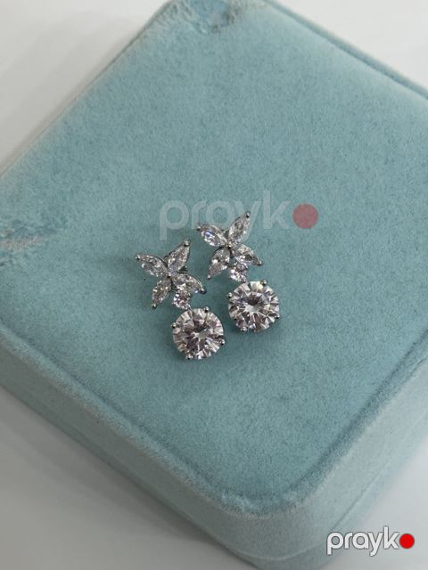 Sırğa qadınlar üçün 2217746 — Bakı