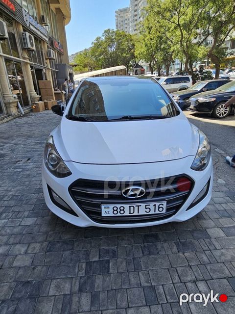 Hyundai i30, 1.6 L, 2014 il, 287 000 km